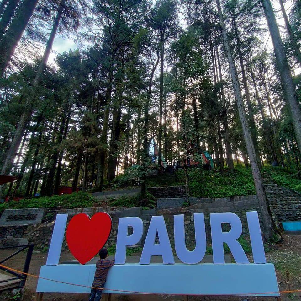 c18140e7-c9fb-40ff-8ecd-f82ad60fca11